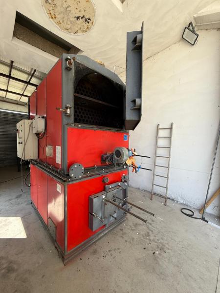 MOVING GRATE BOILER